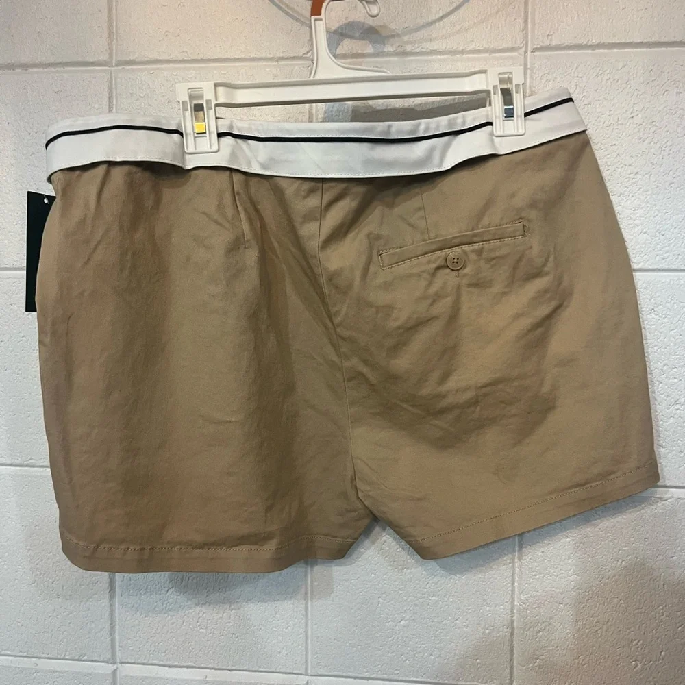 Wild Fable Women's Foldover Chino Skort
Light Taupe Size 16 NWT - Picture 2 of 3